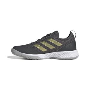 product/a/d/adidas_h00943_5_footwear_photography_side_medial_center_view_white-nw040824x.jpg