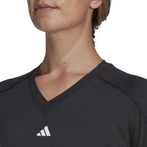 product/a/d/adidas_hn5543_7_apparel_on_model_detail_view_1_white.jpg