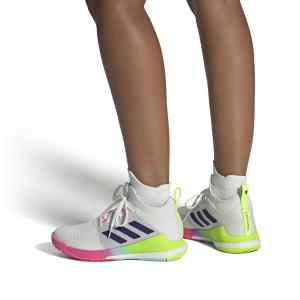 a/d/adidas_hp3337_11_footwear_on_model_front_view_white_2x.jpg