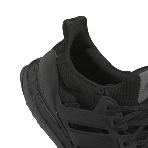a/d/adidas_hq4199_10_footwear_photography_detail_view_3_white.jpg