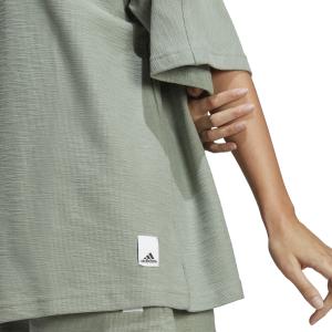a/d/adidas_hz4394_9_apparel_on_model_detail_view_2_white.jpg