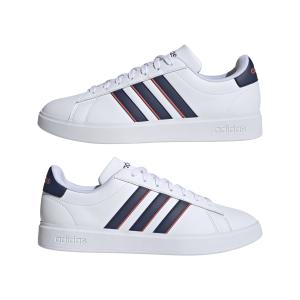 a/d/adidas_id2947_10_footwear_photography_mirrored_pair_view_white.jpg