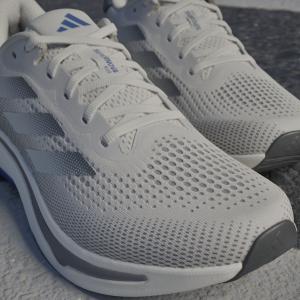 a/d/adidas_id3587_24_footwear_photography_heromrktng_view_9.jpg