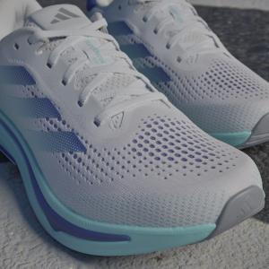 a/d/adidas_id3599_24_footwear_photography_heromrktng_view_9.jpg