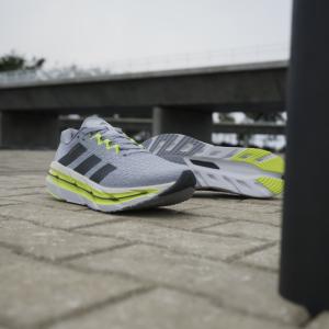 product/a/d/adidas_id6176_19_footwear_photography_heromrktng_view_4.jpg