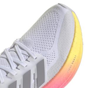 a/d/adidas_id8810_8_footwear_photography_detail_view_1_white.jpg