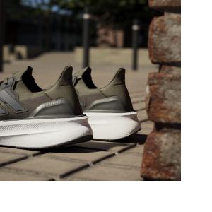 a/d/adidas_id8815_23_footwear_photography_heromrktng_view_10.jpg