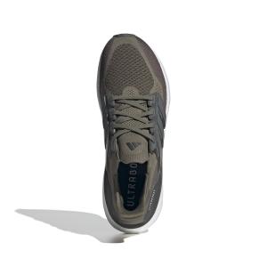 a/d/adidas_id8815_3_footwear_photography_top_portrait_view_white.jpg