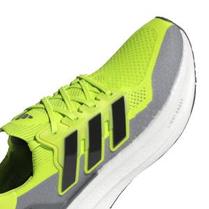 a/d/adidas_id8819_8_footwear_photography_detail_view_1_white.jpg