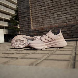 a/d/adidas_id8845_17_footwear_photography_heromrktng_view_4.jpg
