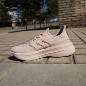 a/d/adidas_id8845_20_footwear_photography_heromrktng_view_7.jpg
