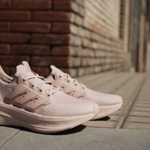 a/d/adidas_id8845_22_footwear_photography_heromrktng_view_9.jpg