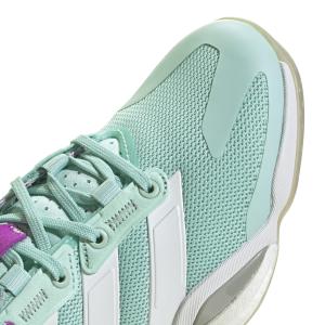 product/a/d/adidas_ie3586_8_footwear_photography_detail_view_1_white-nw071524.jpg