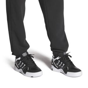product/a/d/adidas_ie4518_10_footwear_on_model_front_view_white.jpg