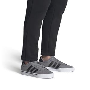 a/d/adidas_if4493_10_footwear_on_model_front_view_white.jpg