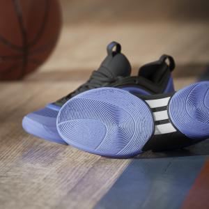 product/a/d/adidas_ig9100_25_footwear_photography_heromrktng_view_11-nw091625.jpg