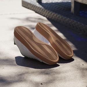 product/a/d/adidas_ig9172_17_footwear_photography_heromrktng_view_4.jpg