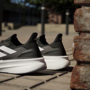a/d/adidas_ih3110_25_footwear_photography_heromrktng_view_10.jpg