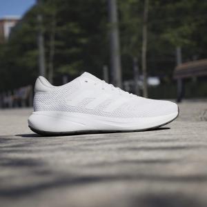 product/a/d/adidas_ih6101_16_footwear_photography_heromrktng_view_3-nw091625.jpg