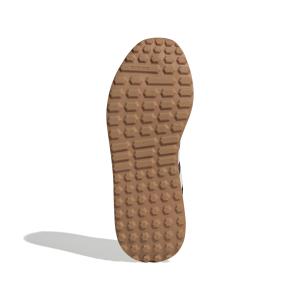 product/a/d/adidas_ih8614_4_footwear_photography_bottom_view_white.jpg