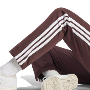 product/a/d/adidas_jd2683_8_apparel_on_model_detail_view_2_white.jpg