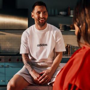 product/a/d/adidas_je9000_10_apparel_photography_heromrktng_view_1.jpg