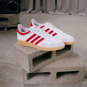 product/a/d/adidas_jq2735_14_footwear_photography_heromrktng_view_2-nw091625.jpg