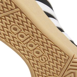 product/a/d/adidas_jq2737_9_footwear_photography_detail_view_2_white-nw091625.jpg