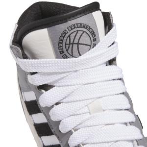 a/d/adidas_jr0191_8_footwear_photography_detail_view_1_white-nw111924.jpg