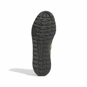 product/a/d/adidas_jr6704_4_footwear_photography_bottom_view_white-nw091725.jpg