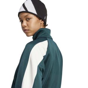 a/d/adidas_jw0528_5_apparel_on_model_detail_view_1_white.jpg