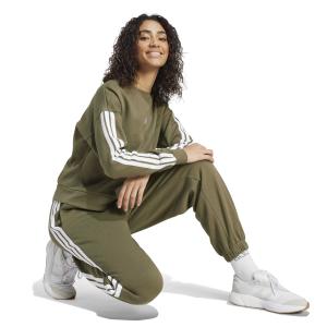 product/a/d/adidas_jx7698_4_apparel_on_model_walking_view_white.jpg