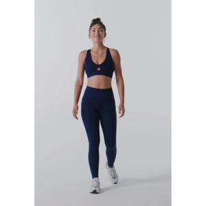 product/f/a/fabletics_ba2044049-4846_deep-navy_5.jpg
