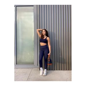 f/a/fabletics_lg2041749-4846_deep-navy_7.jpg