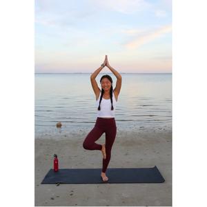 f/a/fabletics_lg2041749-6932_merlot_6.jpg
