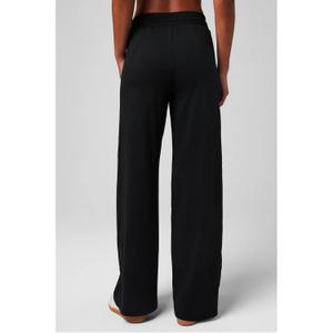 product/f/a/fabletics_pt2459182-0001_black_2.jpg