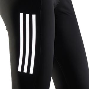 product/g/u/gu8940_app_on-model_detail-1_white.jpg