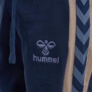 h/u/hummel_221112-1516_3.jpg