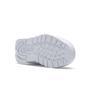product/r/e/reebok-classics_50172_4_footwear_photography_bottom_view_white_000.jpg