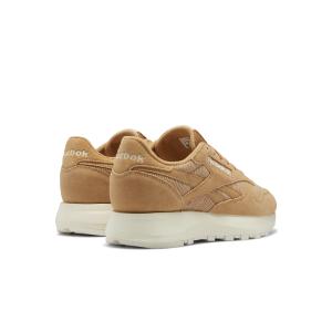 product/r/e/reebok_gw3796_6_footwear_photography_back_lateral_top_view_white_000.jpg