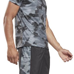 product/r/e/reebok_ht1689_6_apparel_on_model_detail_view_2_white.jpg